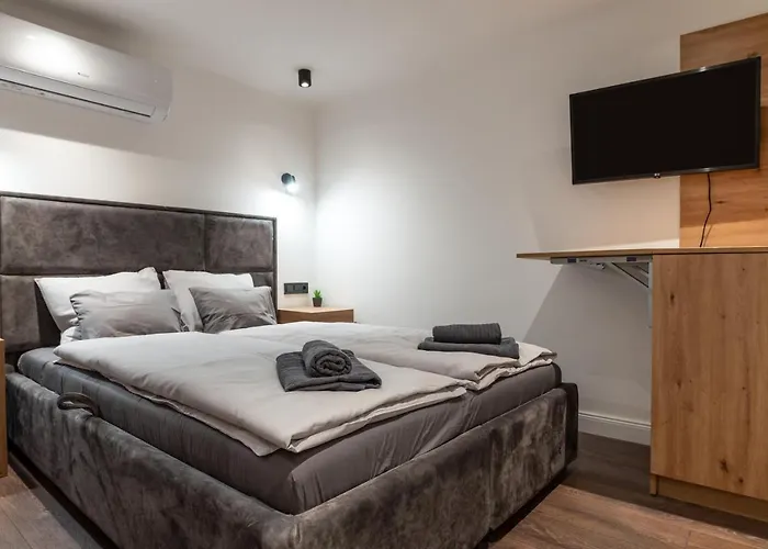 Downtown Luxury By Stlcz With 2 Bathrooms Daire
