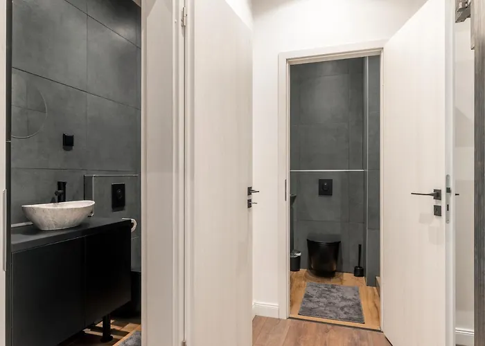 Downtown Luxury By Stlcz With 2 Bathrooms Budapeşte