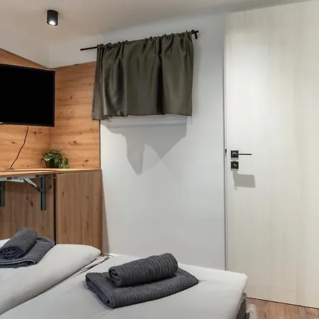 Downtown Luxury By Stlcz With 2 Bathrooms *