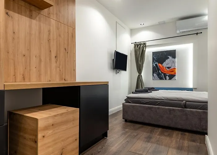 Downtown Luxury By Stlcz With 2 Bathrooms ブダペスト